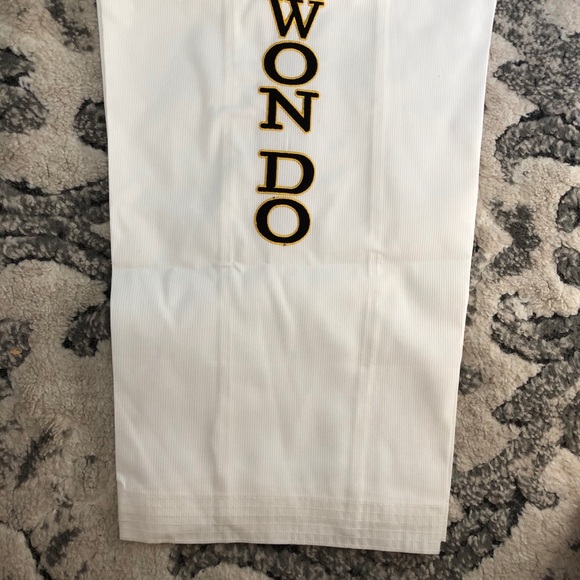 Taekwondo 🥋 Sparring Style Dobok Top and Pant Set - Picture 9 of 13